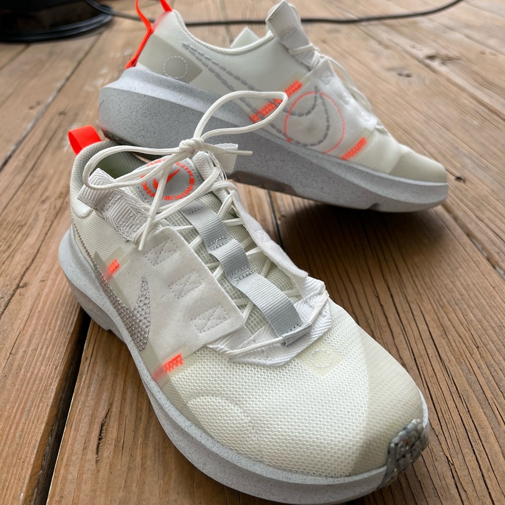 Women’s/kids Nike